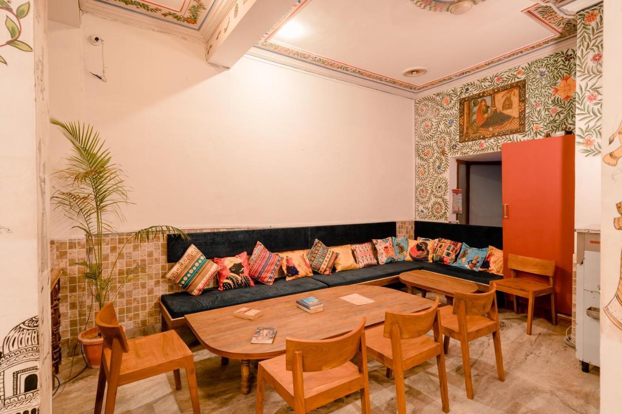 Albergue Madpackers Pushkar Exterior foto