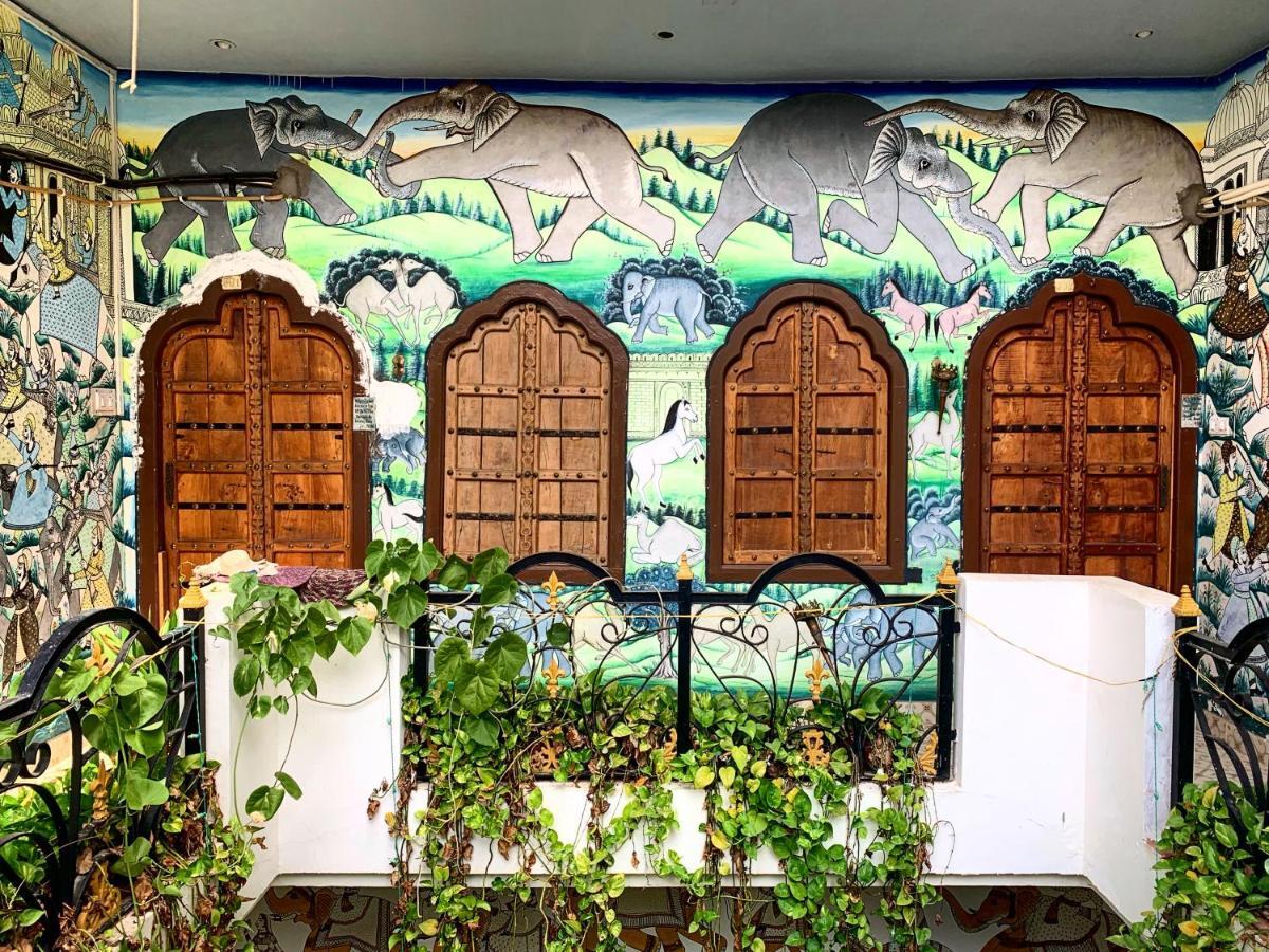 Albergue Madpackers Pushkar Exterior foto